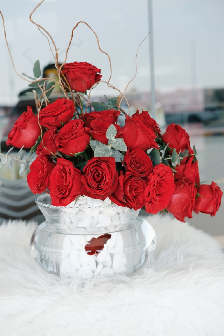 > Romantic Bouquets for Valentine’s Day fot Love ones