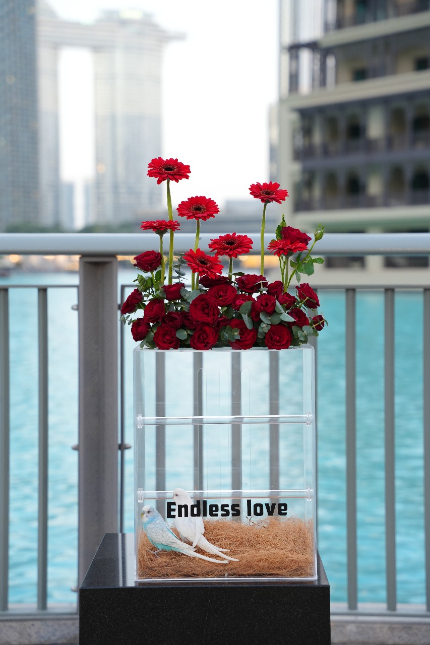 Affordable Valentine’s Day flowers with fast delivery in the UAE. Choose from a variety of beautiful arrangements!