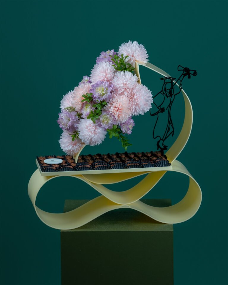 Flower & Chocolate Box